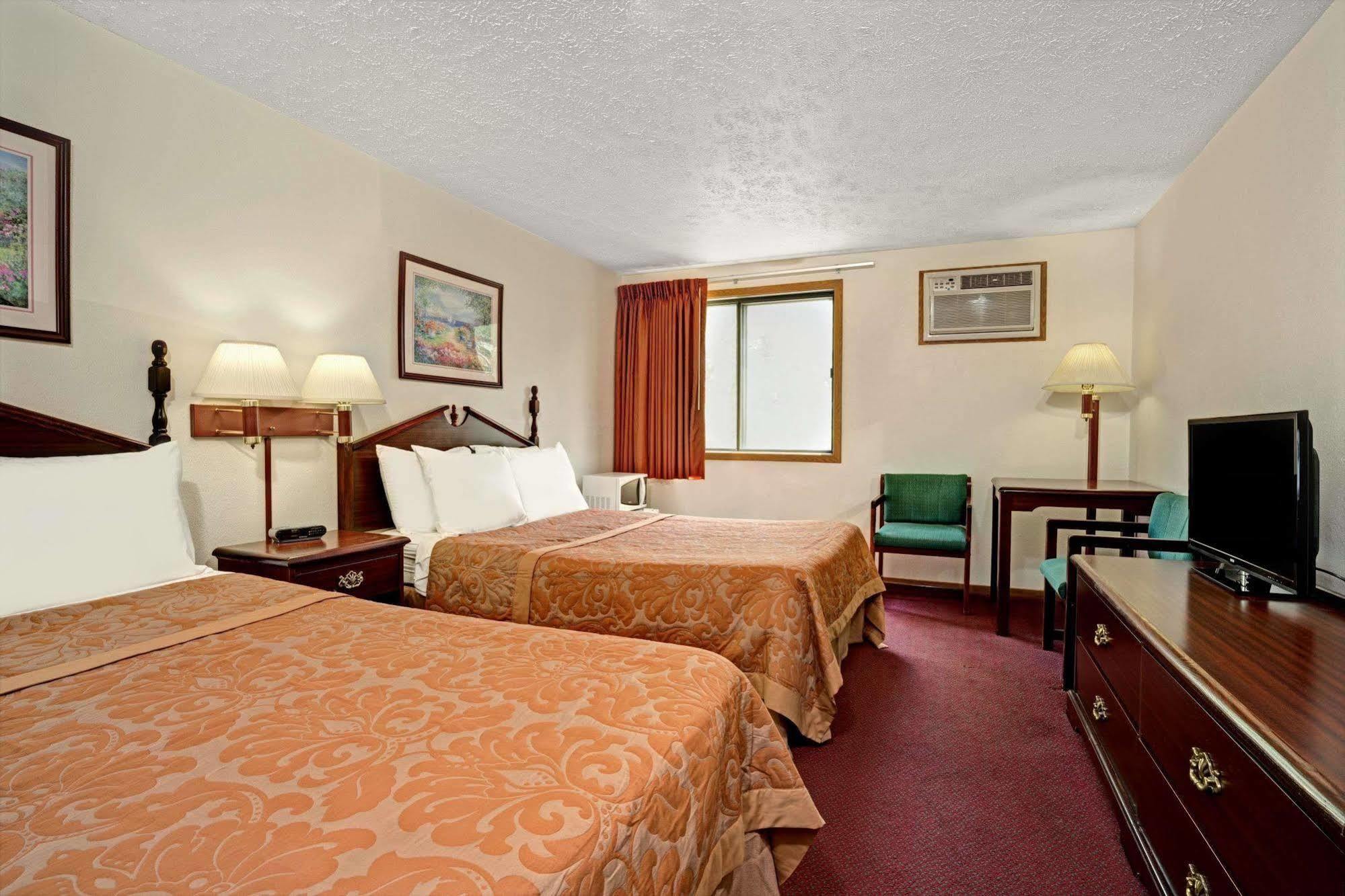 Super 8 By Wyndham Chaska Hotel Ngoại thất bức ảnh